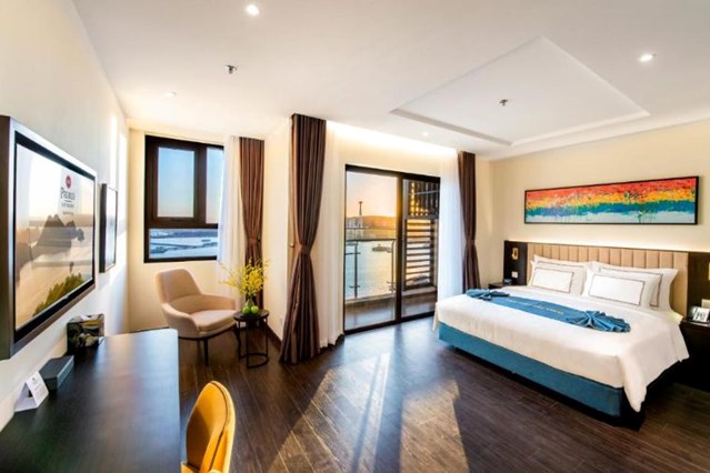 Superior King Bay view